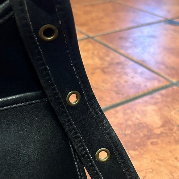 Coach Vintage Black Legacy Leather Shoulder Bag - Picture 3 of 16